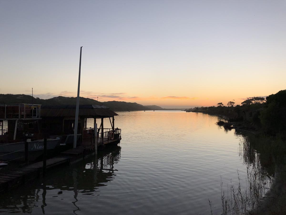 Maggie May House Boat - Colchester - 5Km From Elephant Park Εξωτερικό φωτογραφία