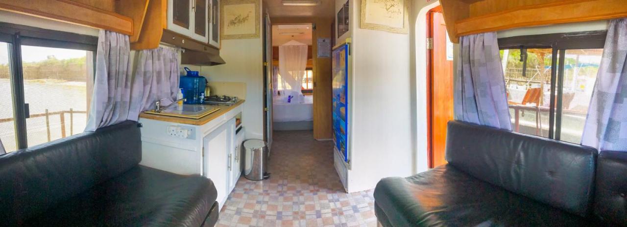 Maggie May House Boat - Colchester - 5Km From Elephant Park Εξωτερικό φωτογραφία
